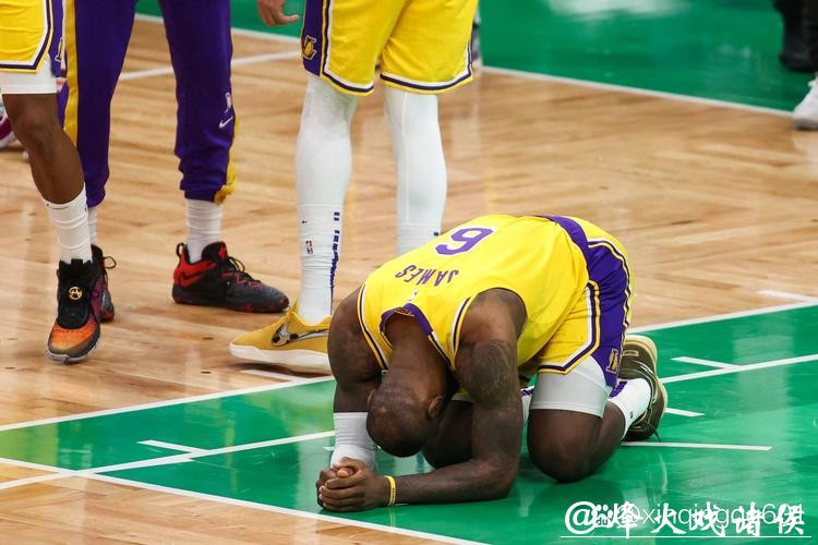 骑士轻取爵士5连胜 布朗35分魔术逆转险胜绿军 骑士轻取爵士5连胜 布朗35分魔术逆转险胜绿军