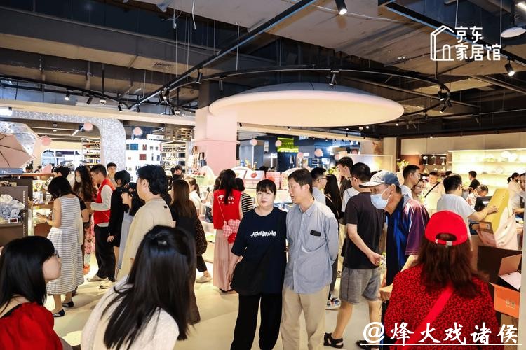 财经观察丨家居卖场人气新观察 财经观察丨家居卖场人气新观察